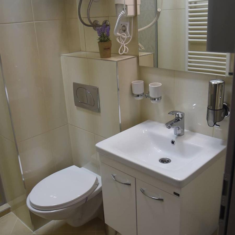 Apartman Aura Hills ズラティボール エクステリア 写真