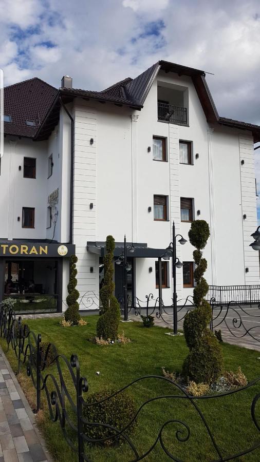 Apartman Aura Hills ズラティボール エクステリア 写真